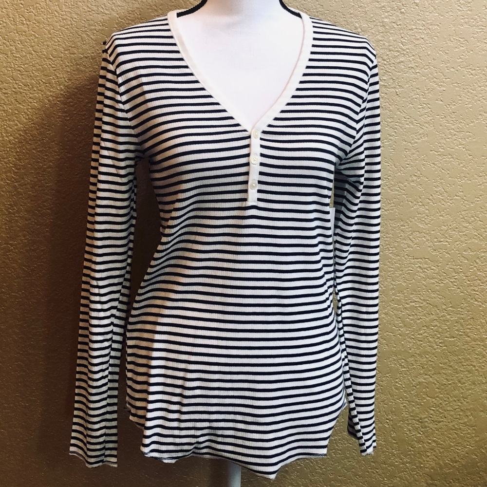 GAP ribbed Henley long sleeve